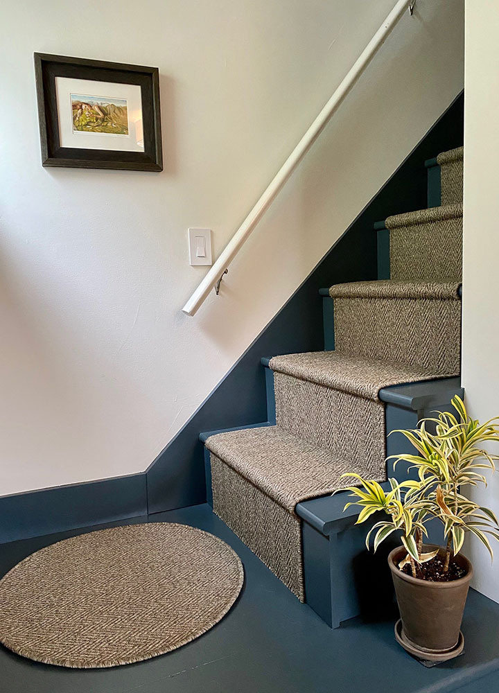 SynSisal® Astoria Stair Runner with Serged Edge