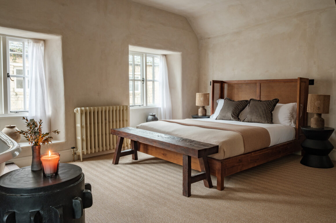 Wall-to-wall installation of SynSisal® carpet in hotel room